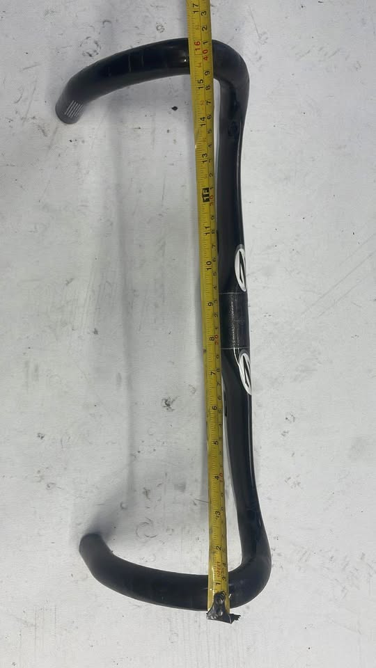 Zipp Speed Weaponry Carbon Drop Handlebar  31.8mm 42cm