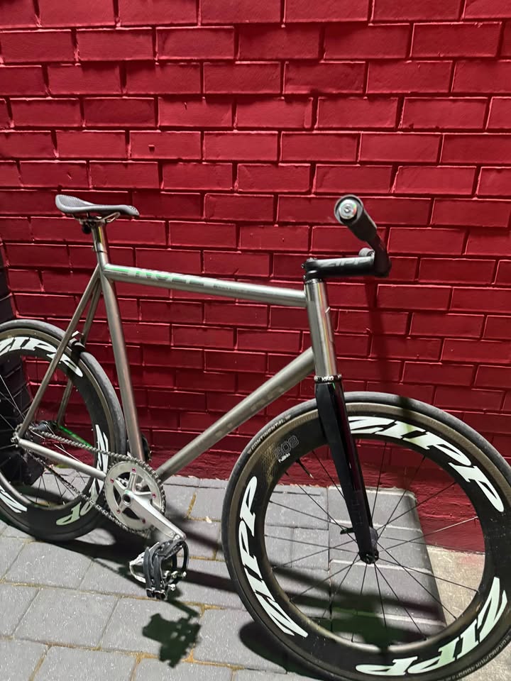 Zipp NSW 808 carbon track wheels