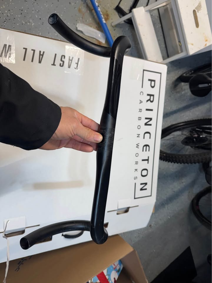 Black inc. carbon handlebar