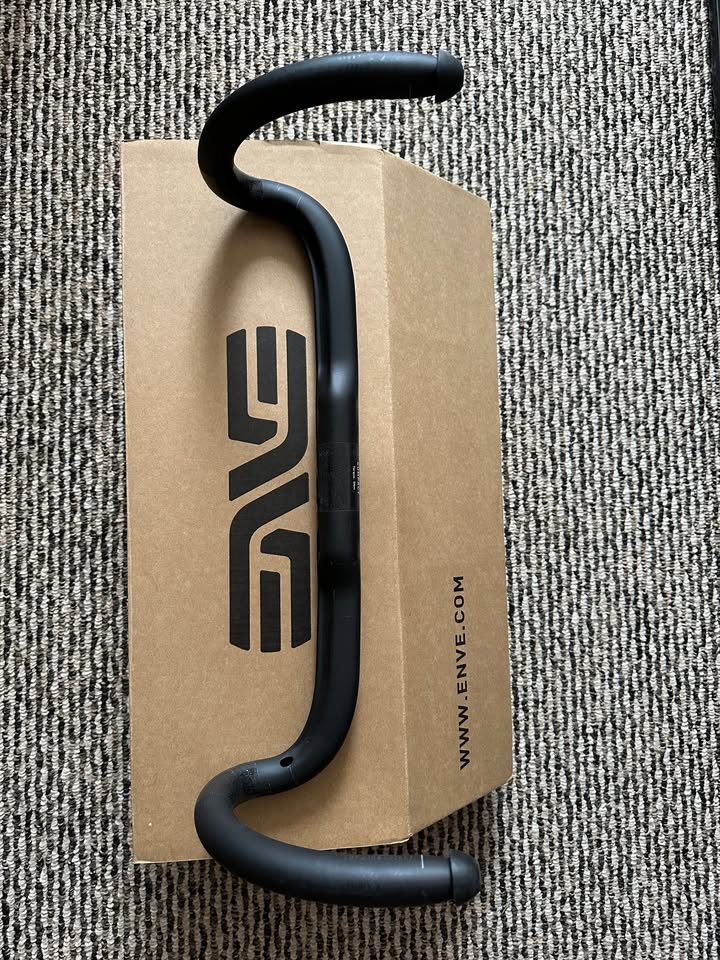 ENVE COMPACT ROAD IN-ROUTE CARBON HANDLEBAR - 42cm/31.8mm