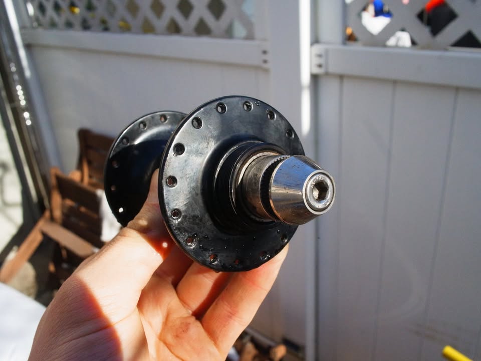 Phil Wood singlespeed disc rear hub