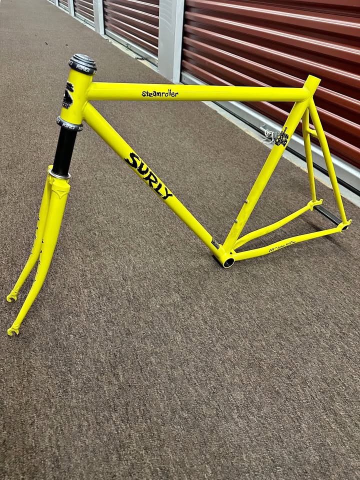 Surly Steamroller w/ Chris King headset