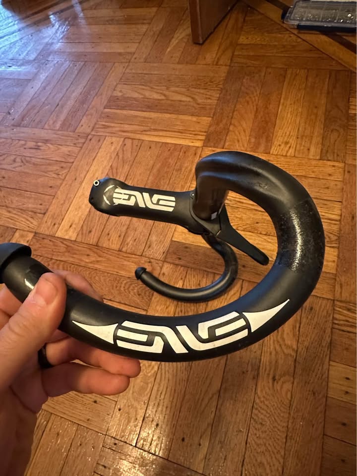enve carbon bar 44cm and enve carbon stem 120mm