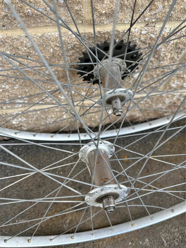 Vintage 1970s PHIL WOOD 36h HUBS 2nd Gen Wheels 27”