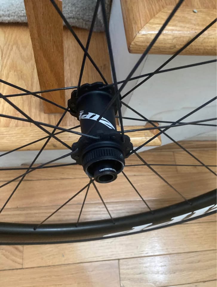 Zipp 303 Firecrest XDR carbon, tubular (not tubeless) wheel set.