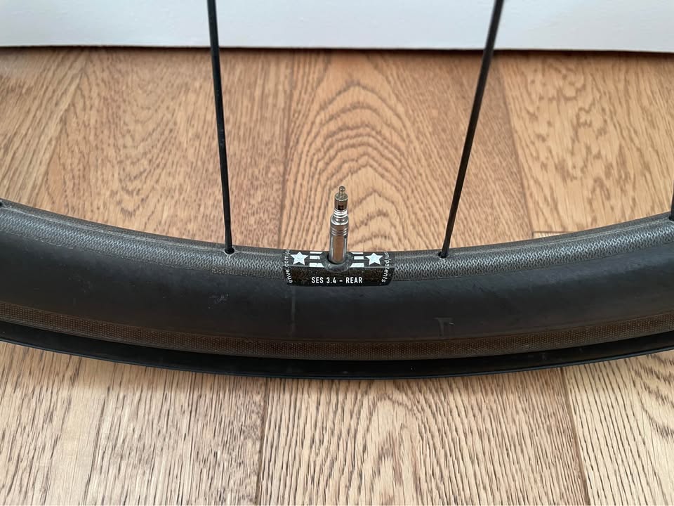 ENVE SES 3.4 Carbon Rim Brake Clincher Tubeless-Ready  Wheelset