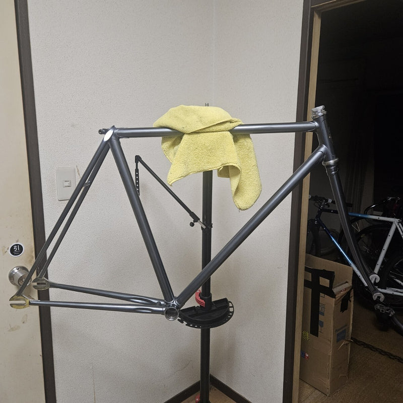 Everest Track Frame — Gunmetal, 110mm Spacing (Repainted)